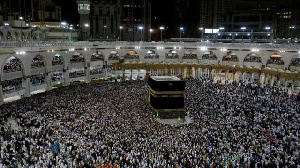 The task force engaged service providers in Mecca and Madina to ease financial burdens