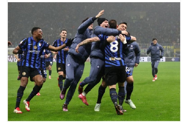 Hakan Calhanoglu penalty kick gave Inter a 2-0 win over Lazio