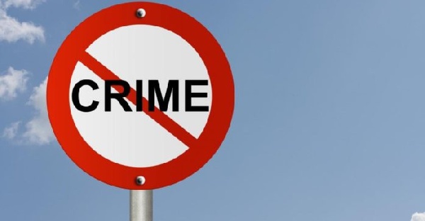 A passerby intervened to separate the two, leaving the Chinese employer with minor injuries
