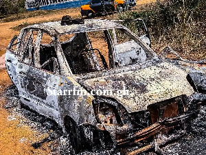 A Kia Picanto was burnt by the students