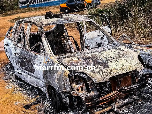 A Kia Picanto was burnt by the students