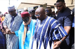 Mahamudu Bawumia participated in the Janaiza prayers for Hajia Rahmatu Tahwee Sheikh Sharubutu