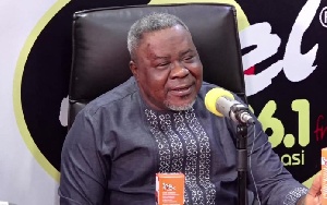 Dr Kwaku Oteng