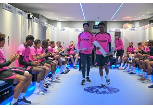 Enzo Maresca praised the pair, with teammates applauding as they received personalized locker signs