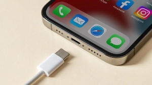 USB-C PORT