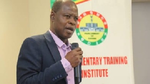 Dr. Steve Manteaw