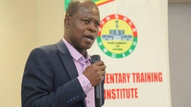 Dr. Steve Manteaw