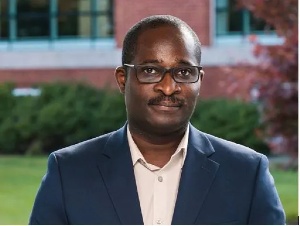 Professor Alex Annan Abakah of Bentley University