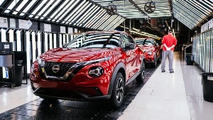 UK electric car production drops with firms 'under pressure'