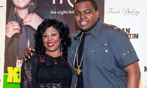 Reports indicate the singer became emotional, pleading for leniency for his mother