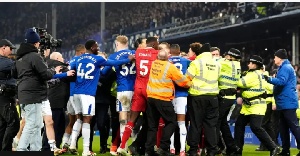 A mass confrontation broke out at Goodison Park shortly after James Tarkowski's equaliser