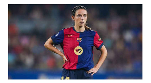 Aitana Bonmatí has prolonged her stay at Barcelona after penning a new long-term contract