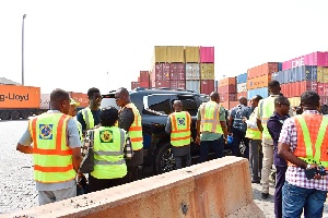 Jinapor pledged to prioritize the clearance of the containers to prevent further losses