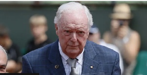 Fred Stolle lost his first five Grand Slam finals