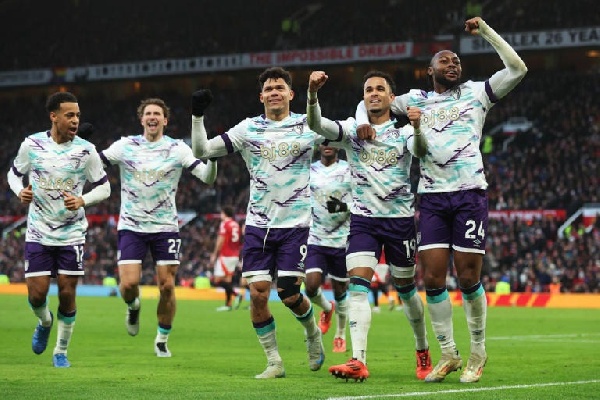 Bournemouth move into fifth place after stunning win at Old Trafford