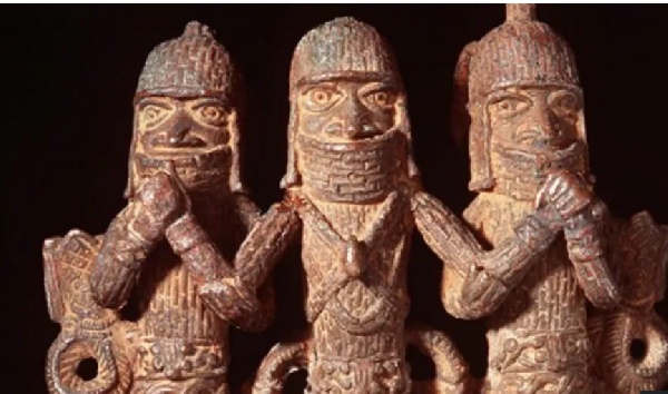 The items, including figurines, tusks, sculptures, and an ivory mask, have been displayed in the Wer