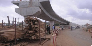 The roads in this municipality have deteriorated due to the reconstruction of the Beach Road