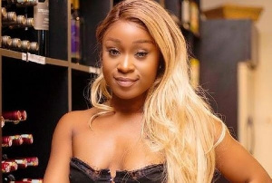 Efia Odo