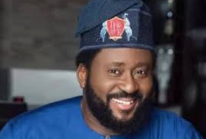 Desmond Elliot