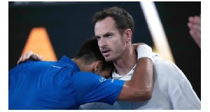 Novak Djokovic made emotional gesture at Andy Murray after beating Alcaraz