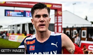 Jakob Ingebrigtsen claimed his first senior title at the European Cross Country Championships in 202