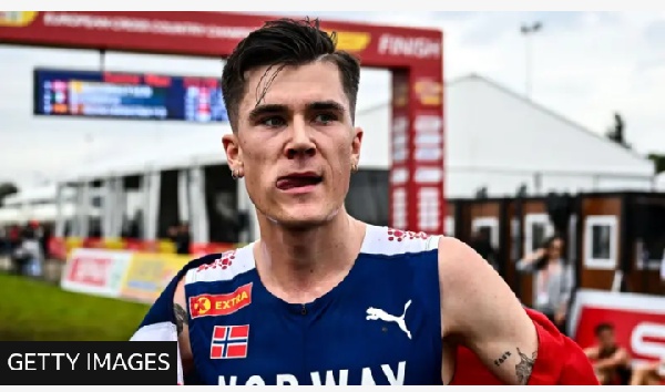 Jakob Ingebrigtsen claimed his first senior title at the European Cross Country Championships in 202