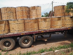 Electrical cable on flat bed truck