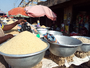 Local rice farmers appeal to the government to encourage the use of local rice