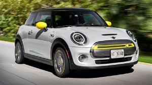 BMW delays electric Mini over ‘uncertainty’