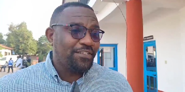 John Dumelo