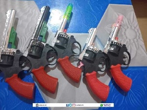 Toy guns