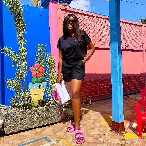 Yvonne Nelson