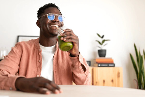 Mna drinking Smoothies